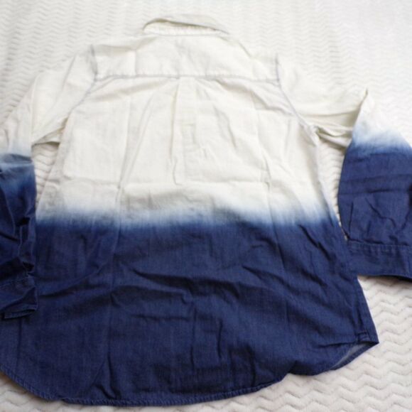 Old Navy Womens Shirt Medium Blue White Button Up Dip Die Long Sleeve Pockets - Picture 4 of 4